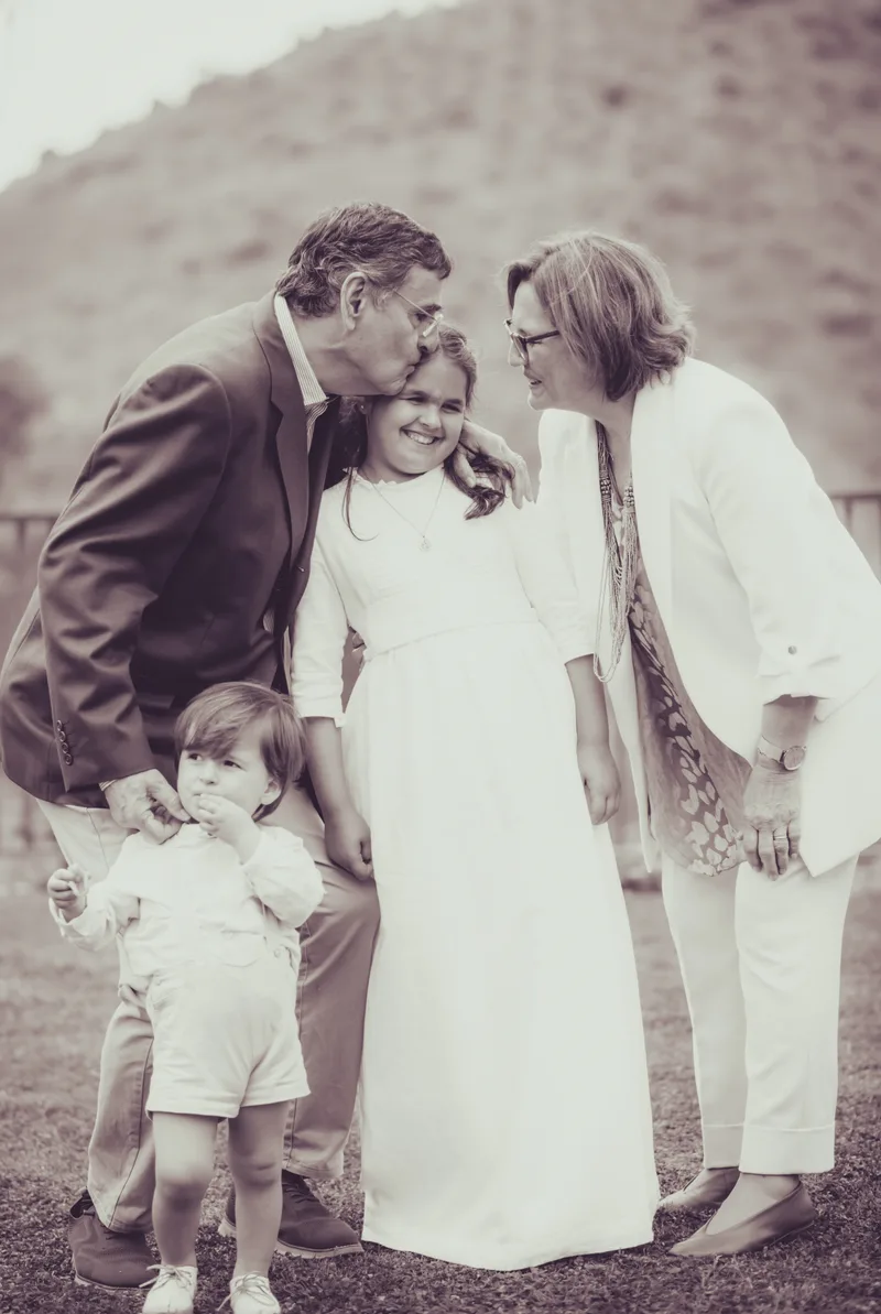 fotografo comunion nina malaga fotografia catolica familia abuelos amor