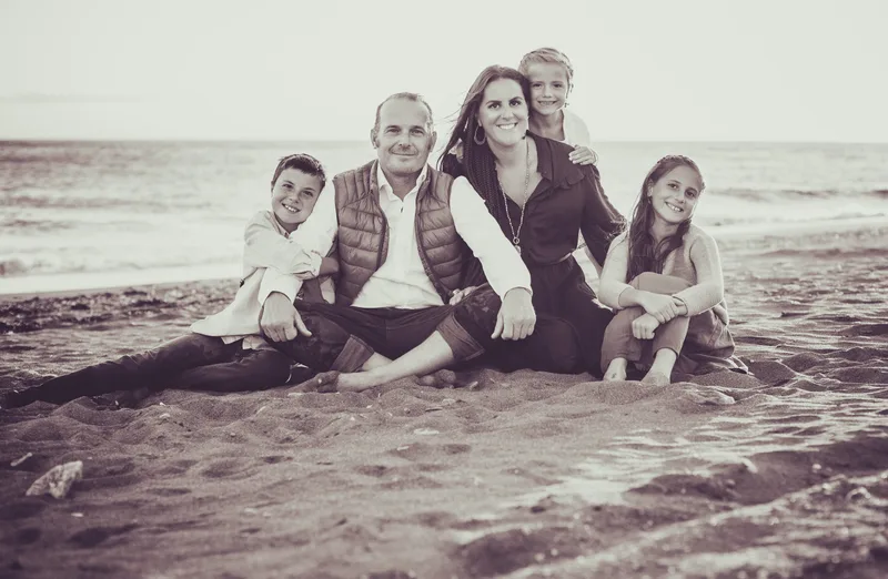family familia sesion photoshoot portrait playa beach torre del mar benajarafe retrato