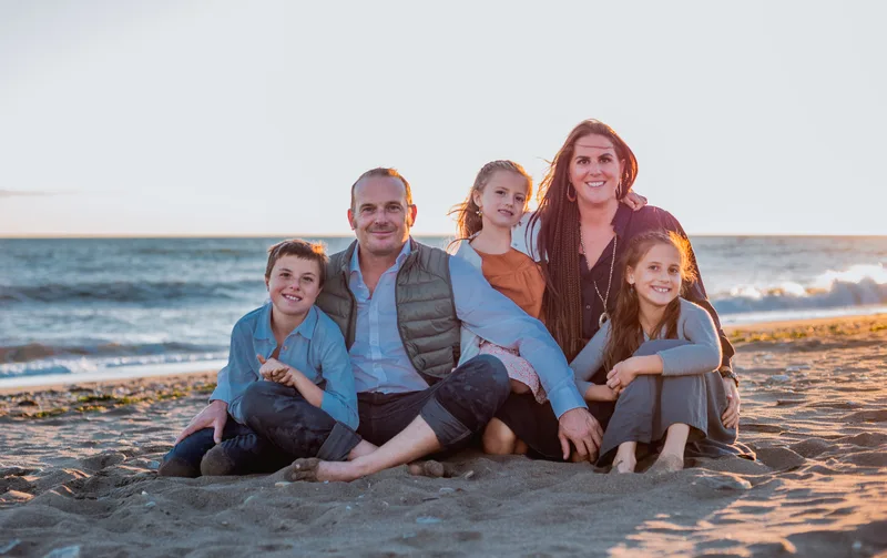 family photography sesion familia beach playa portrait retrato malaga costa del sol