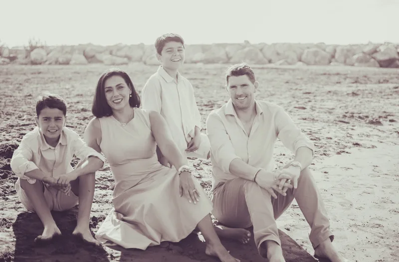 family photography sesion familia playa fotografa malaga el palo retrato