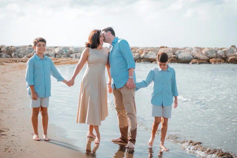family portrait photographer fotografa familia retratos malaga el palo