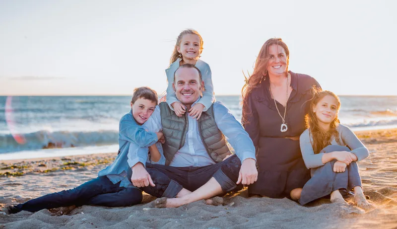 family portrait sunset beach malaga playa sesion familia fotografia