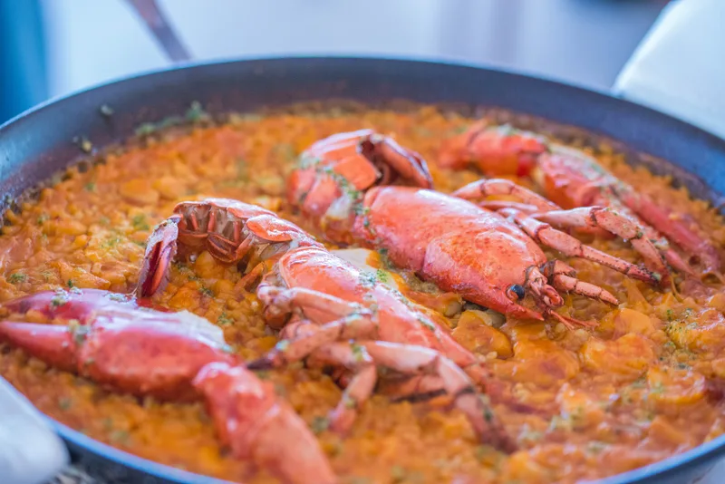 seafood paella marbella beachfront gastronomy fotografia comida